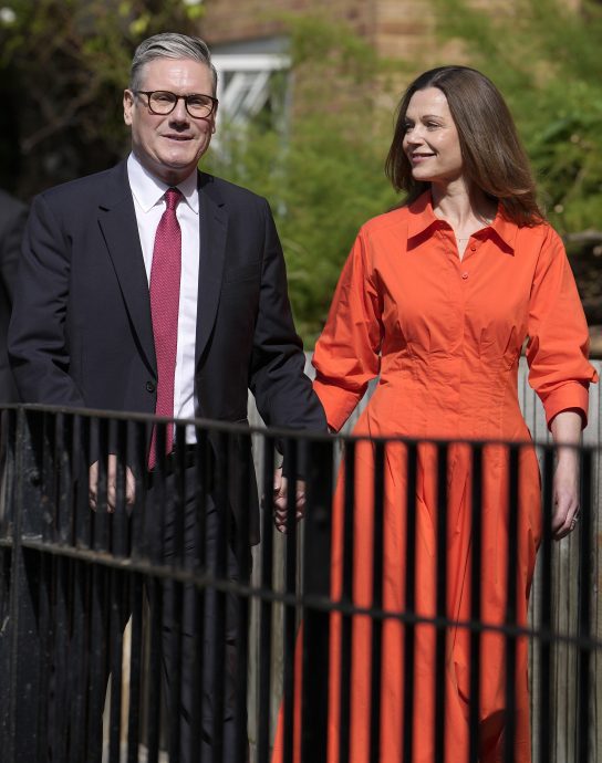 天下事主文)英国大选投票日 民调:工党将压倒性胜利