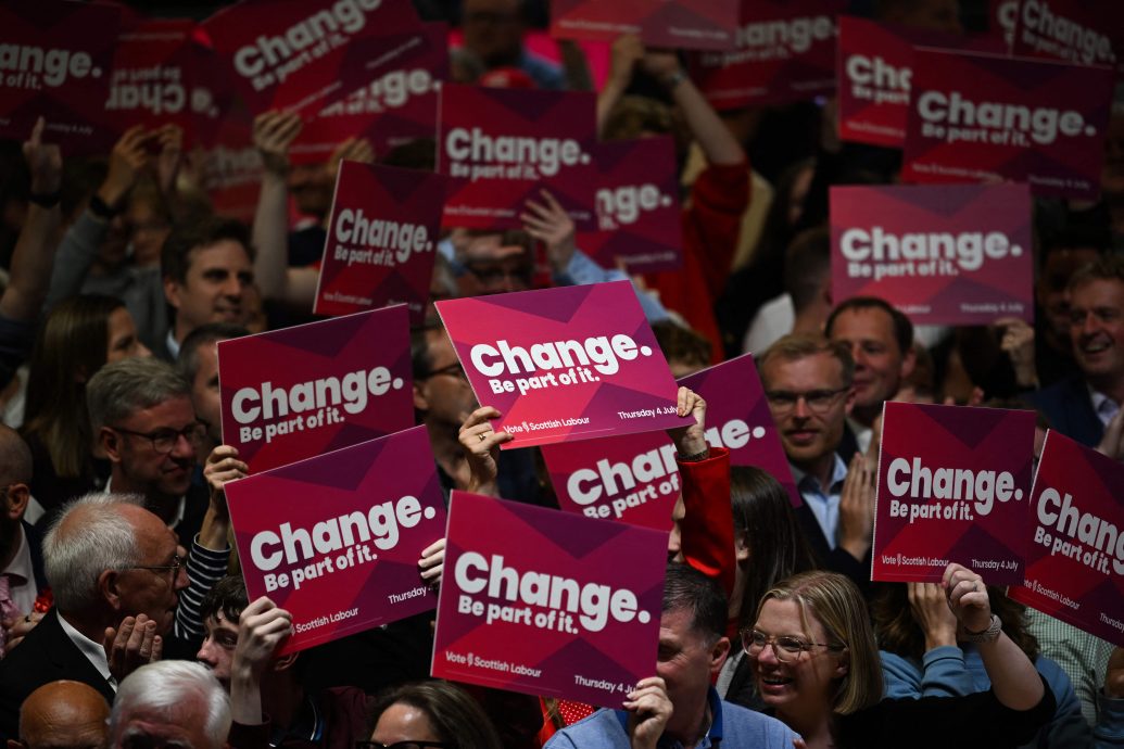 天下事主文)英国大选投票日 民调:工党将压倒性胜利