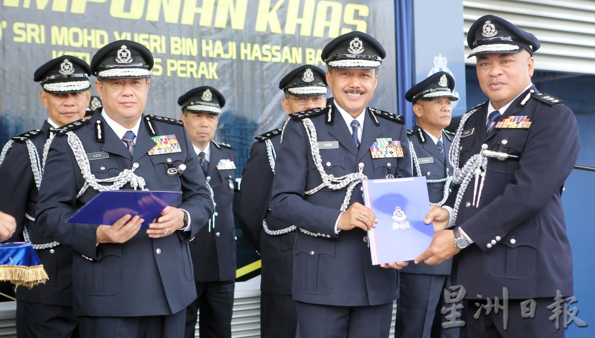 尤斯里调任交警总监 阿兹兹上任霹总警长