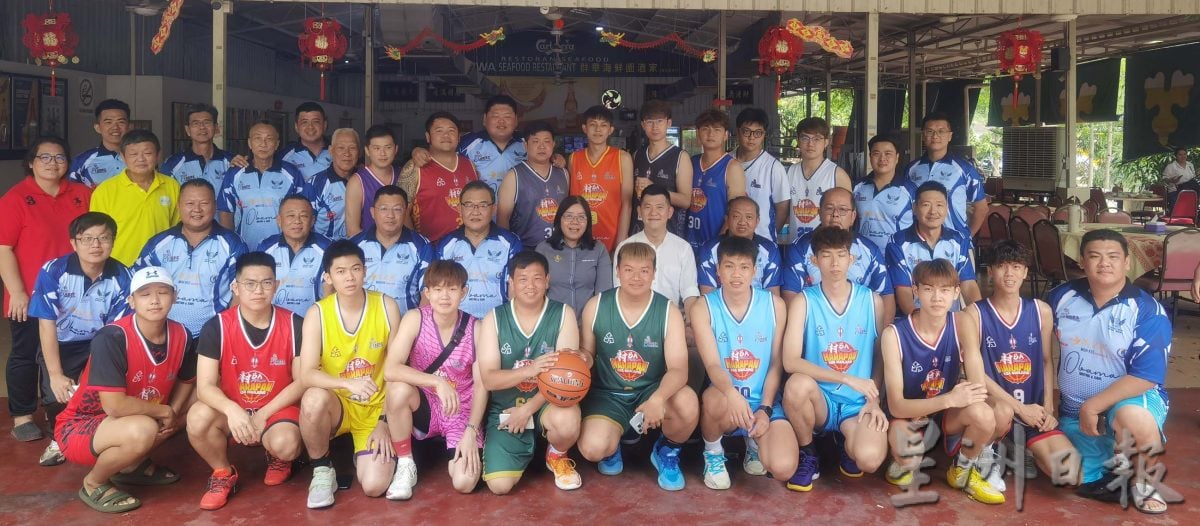 巡回13个新村球场举行的村霸(村BA)篮球公开赛731引爆