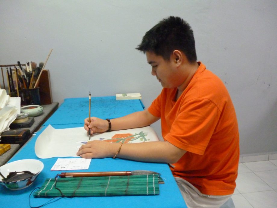 已审(供暖势力,请安排在8月前刊登)【特稿】智商限制不了的才华:一位特别画家的故事