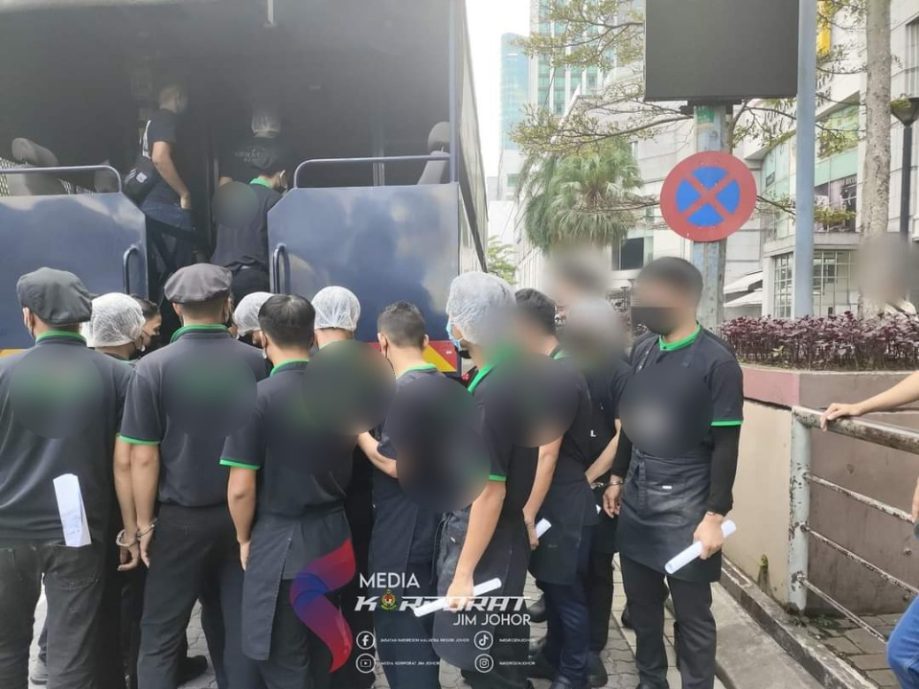 4家连锁餐饮店遭取缔145名非法外劳