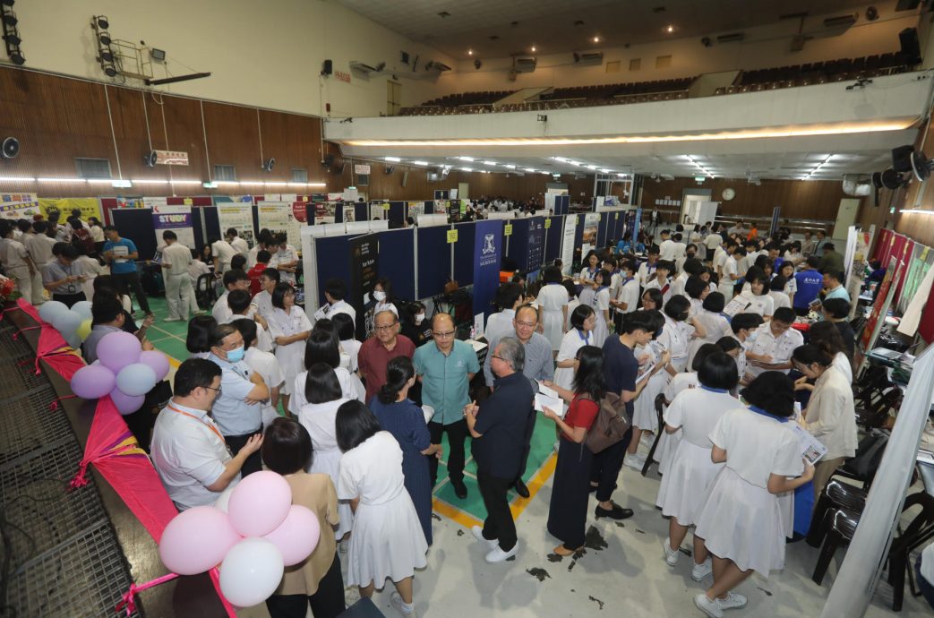 *已签发* (可作版头)柔:宽柔中学首次推出线上升学辅导网站,提供完善升学辅导资讯