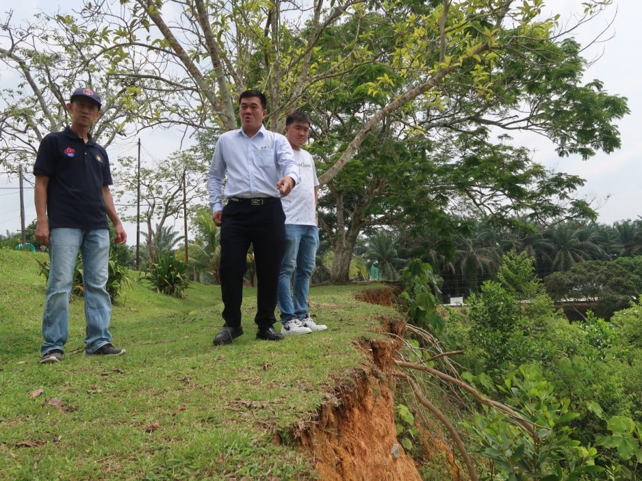 *已签发* 柔︰陈宗︰彼咯中学土坡崩塌1年4个月,冀政府速处理保障师生安全