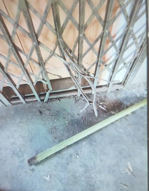 *已签发* 柔:一女贼在百利花园及荣华村伺机干案,居民受促提高警惕