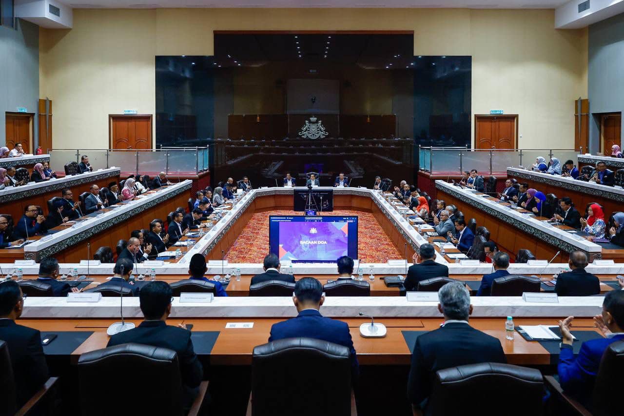 *已签发* 柔:版三头条:2025年柔州财政预算案展开筹划,大臣:开放接受民众建议