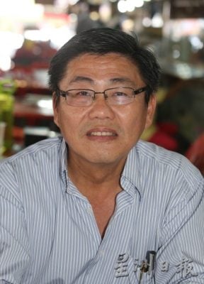*已签发* 柔:视频:特稿:市政厅拟关闭碧鲁路小贩中心进行提升,14小贩暂迁至大马露天停车场营业半年