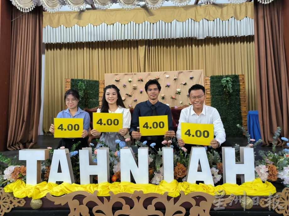 *已签发* 柔:(副文)STPM成绩放榜,2单亲妈妈养育4.0满分儿女