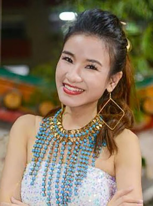 *已签发*柔:狮城二三事:碰情色双关语挑衅 狮城女艺人“打黄”出招