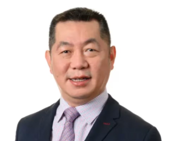 *已签发*柔:狮城二三事:追讨逾800万欠款不果推老友下楼 狮城上司公司董事监13个月