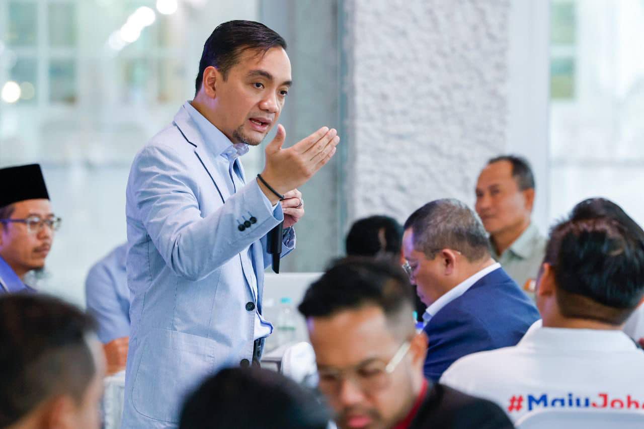 *已签发*(版三头)柔:视频:再有亲民举动,柔州大臣联同林添顺、新山市长、网红清沟