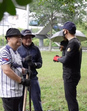 *已签发*(版三头)柔:视频:再有亲民举动,柔州大臣联同林添顺、新山市长、网红清沟