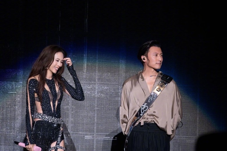 帅气担任莫文蔚个唱嘉宾 谢霆锋遭以开唱之名诈财