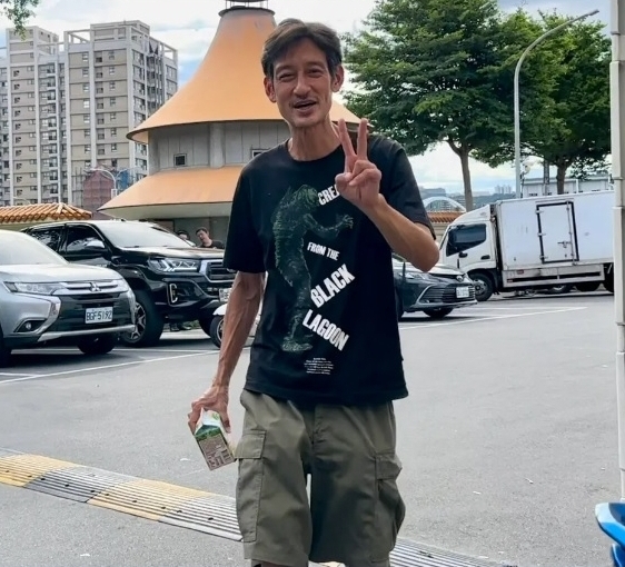 戴亡母金戒指认尸盼有感应 唐治平:这次看起来像是我母亲