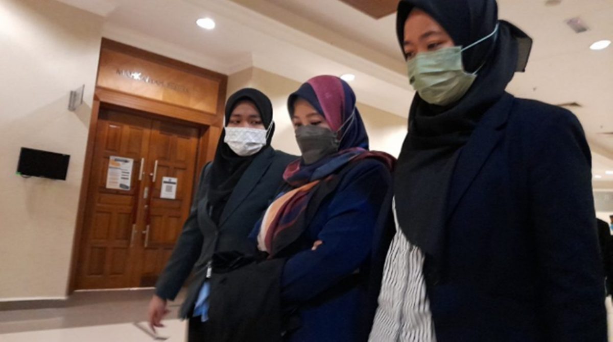 承认公务员非法从事贸易替代罪名,彭APAD分局长被罚款2000令吉。