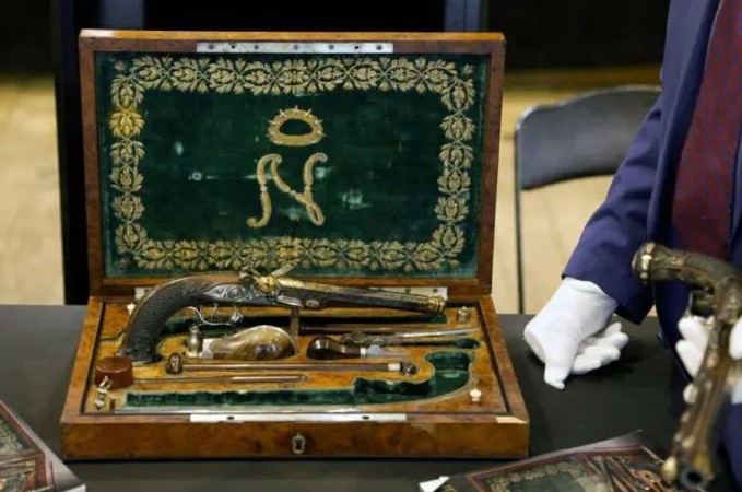 拿破仑手枪拍卖 价格可达760万