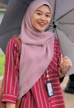 最后出现在丹绒马林大学花园 25岁女子失踪警寻人