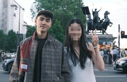 未走出丧母之痛 阮经天英国散心被偶遇