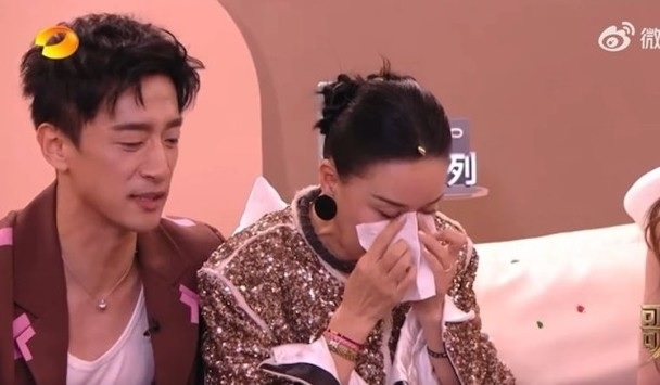 歌手2024|那英首夺第1决赛争歌王 飙泪亏评审终于有良心