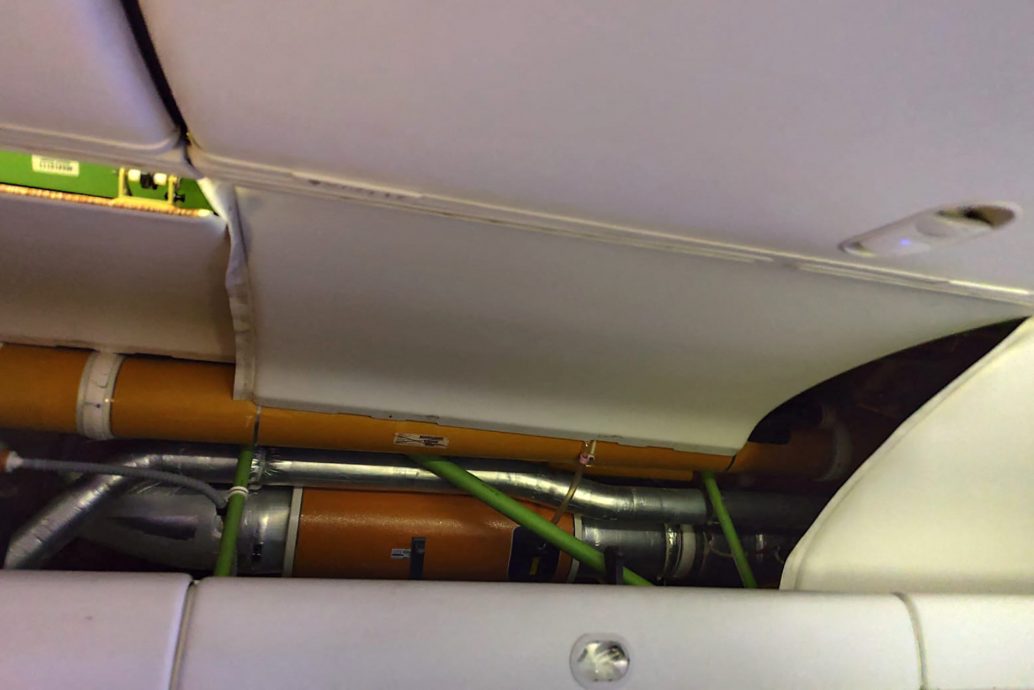 波音787遇乱流下坠酿40人伤！乘客“撞进”天花板、座椅折断