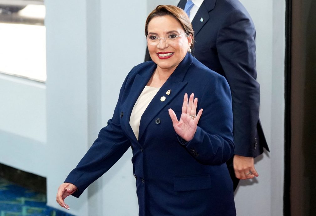 洪都拉斯总统家族掌控政府 115人任高官比去年多1倍以上