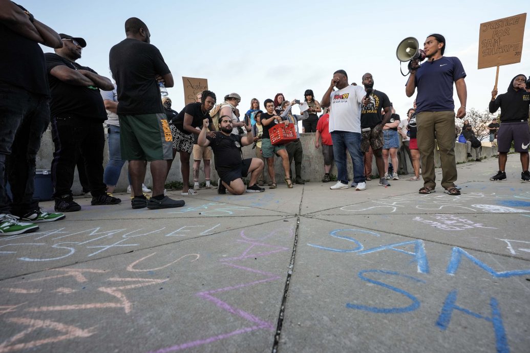 特朗普遇刺后草木皆兵 共和党全代会会场1.6公外持刀男被警击毙