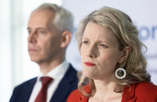 看世界两图)澳洲总理撤换移民部长和内政部长