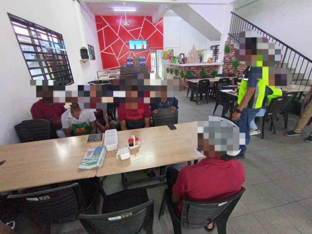 移民局马不停蹄取缔 近打54非法外劳被扣查