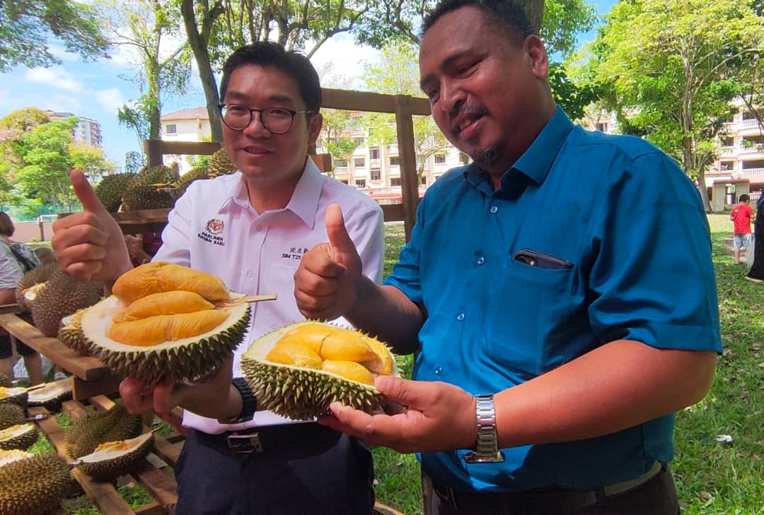 第2版主文(大北马)新港山榴梿比赛及榴梿嘉年华
