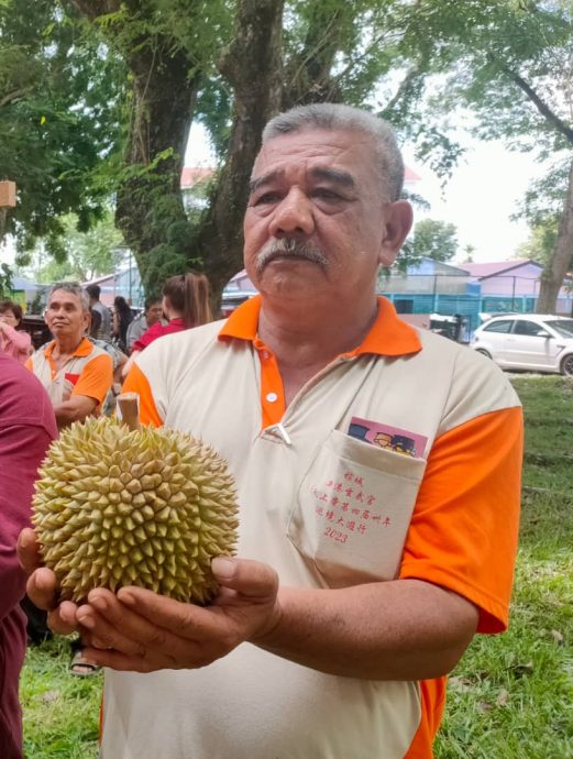 第2版主文(大北马)新港山榴梿比赛及榴梿嘉年华