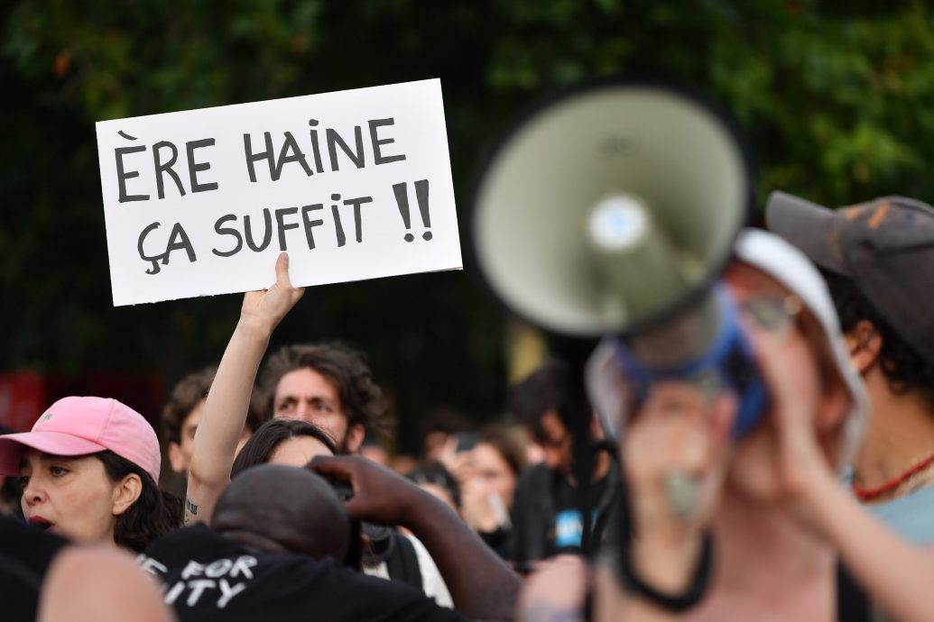 联合国人权专员警告 选举热潮充斥着仇恨言论