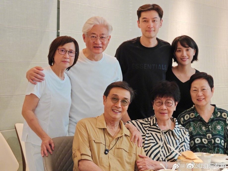 胡歌老婆正面照曝光 颜值评价大逆转