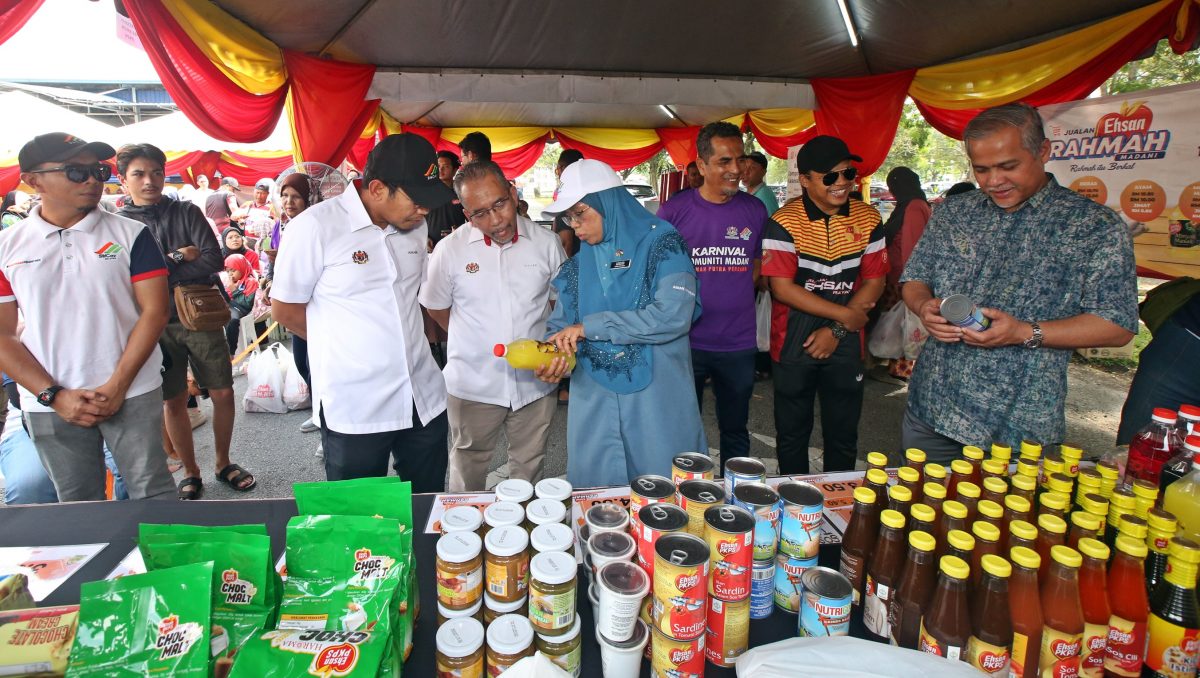 艾曼阿蒂拉:不理会批评 继专注为民服务