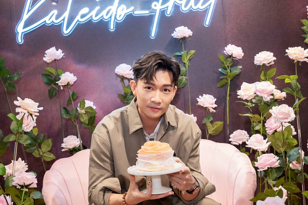 苗侨伟来马拍戏美珍随同 ​周志文一口气吃4品种榴梿 