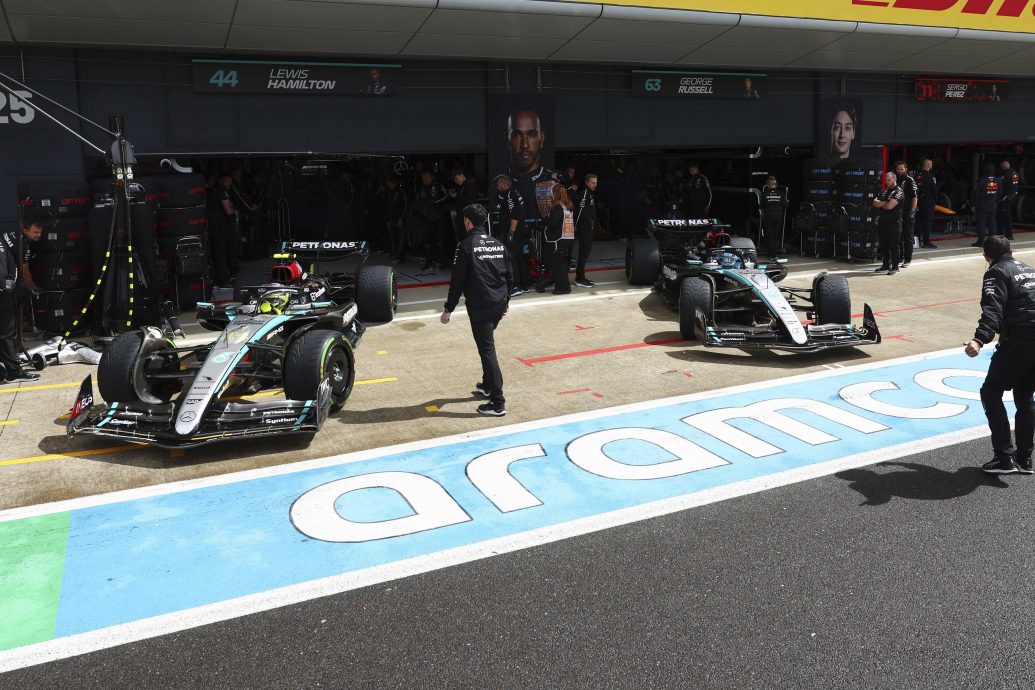 英国站|F1出现史无前例的画面 英国3车手排位赛包揽前三