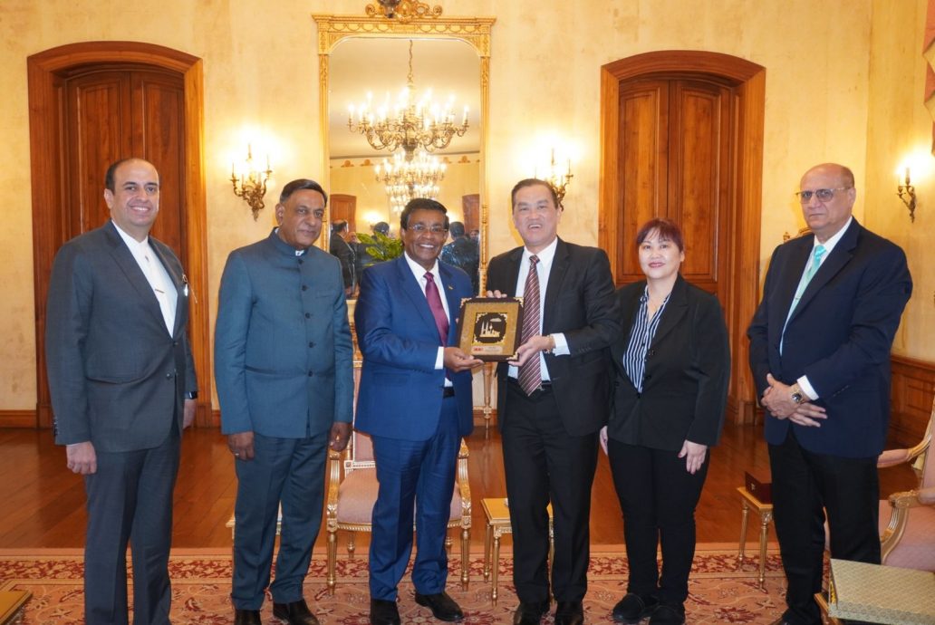 蔡志权访毛里求斯 与总统及商业部长会面 探讨开拓马毛两国商贸 及 KK业务