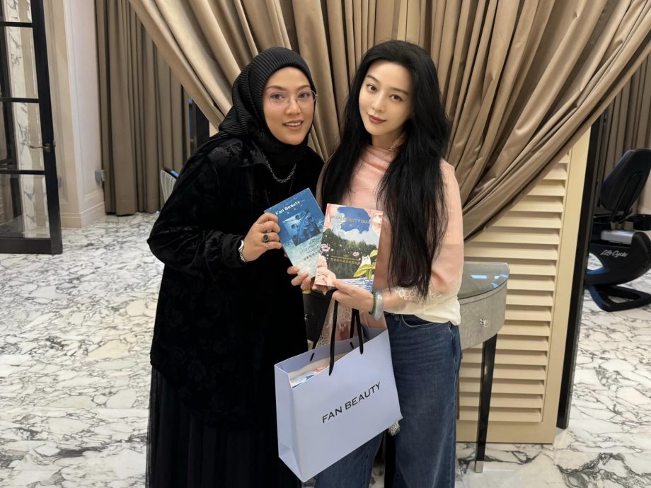 视频| 同框烈火莫熄公主粉红女商人 范冰冰感谢大马:“难忘的回忆”