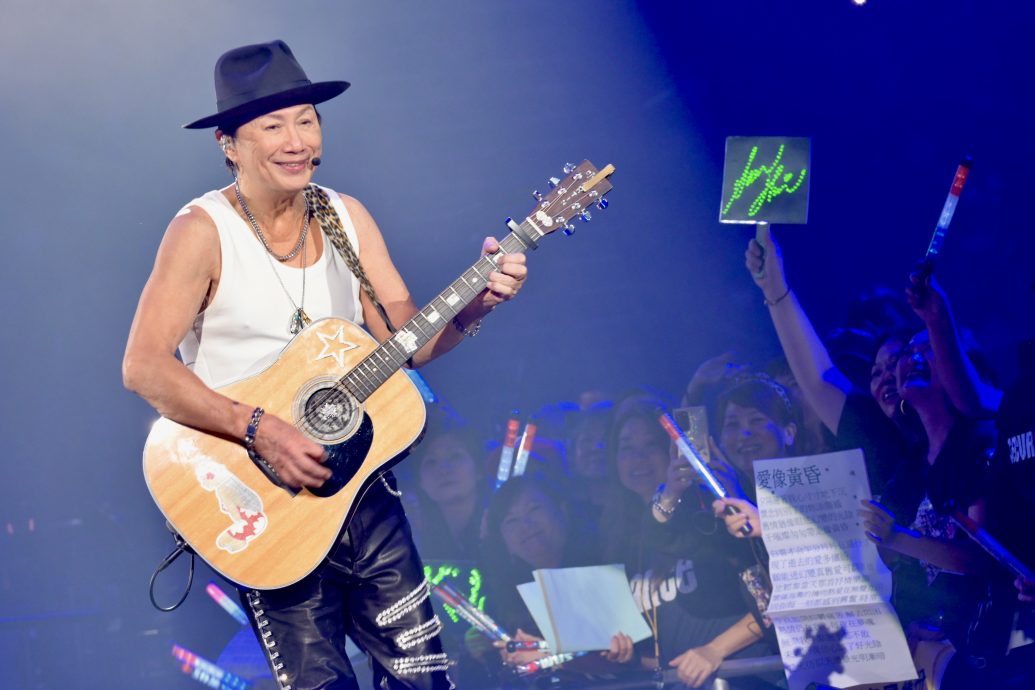 许冠杰928云顶开唱 经典歌曲再掀回忆杀