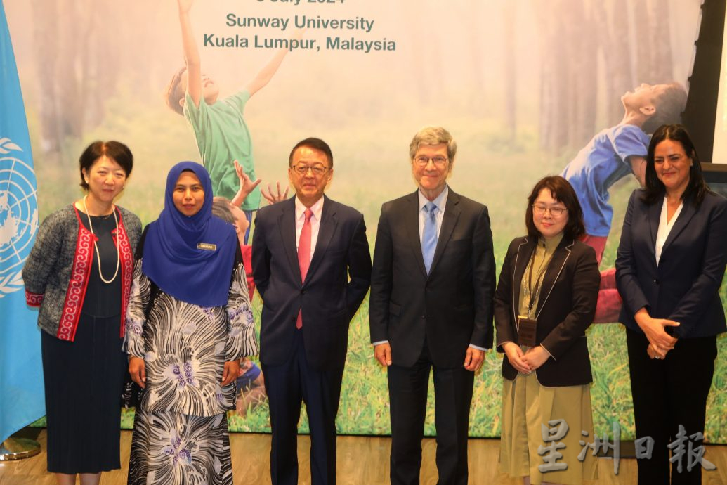 谢富年资助30学校推行ESD