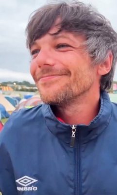 路易斯@1D音乐节亲搬电视发电机 供乐迷看欧洲杯被“封神”