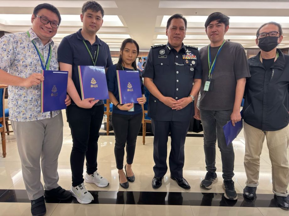 隆警方与媒体交流,望拉近双方关系