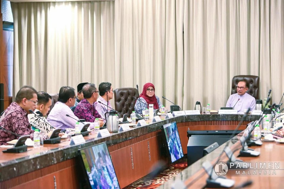 首相亲笔便条致谢 公账会主席受宠若惊