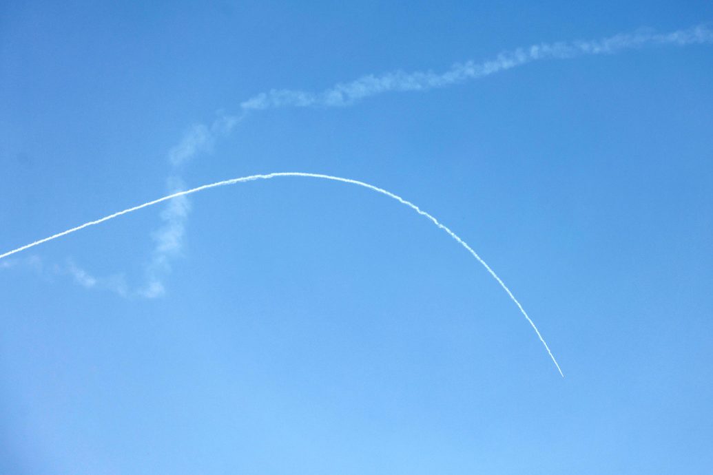 高级指挥官被击毙后 真主党向以色列发射逾200枚火箭弹