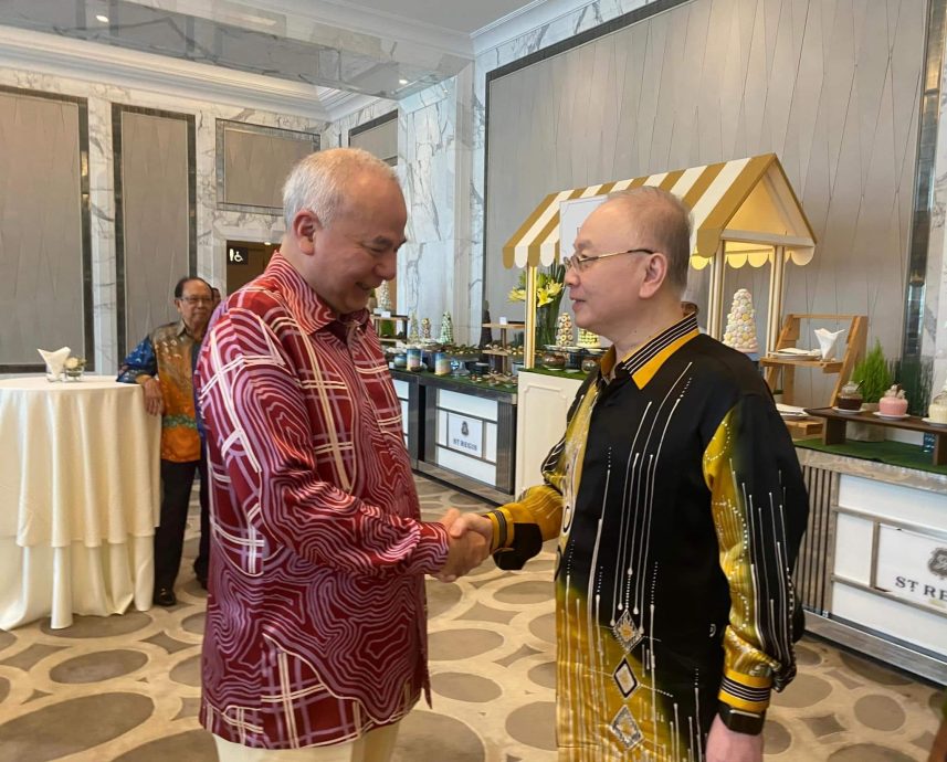 魏家祥:记载霹州历史重要文献 感谢霹苏丹邀出席新书发布会