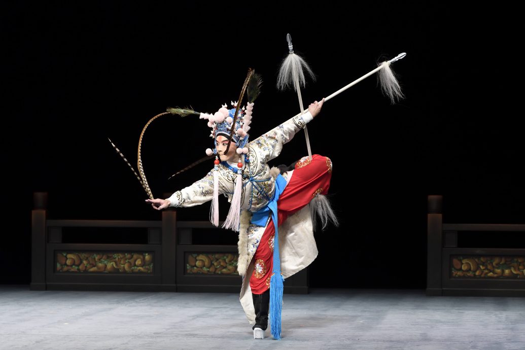 (12日见报)大都会/社区精彩主文/《魔幻京剧—情的困惑》