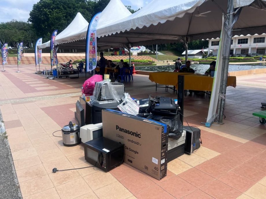 （古城版）回收活动3小时收集近79公斤环保物 民众兑换为近180令吉