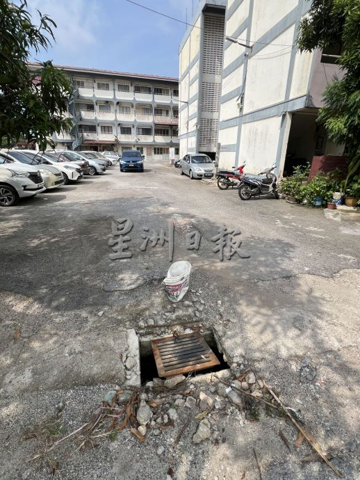 (古城版)小心,组屋进出口有“洞”!