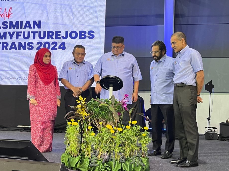 (古城版)甲职业嘉年华引入游戏化招聘模式