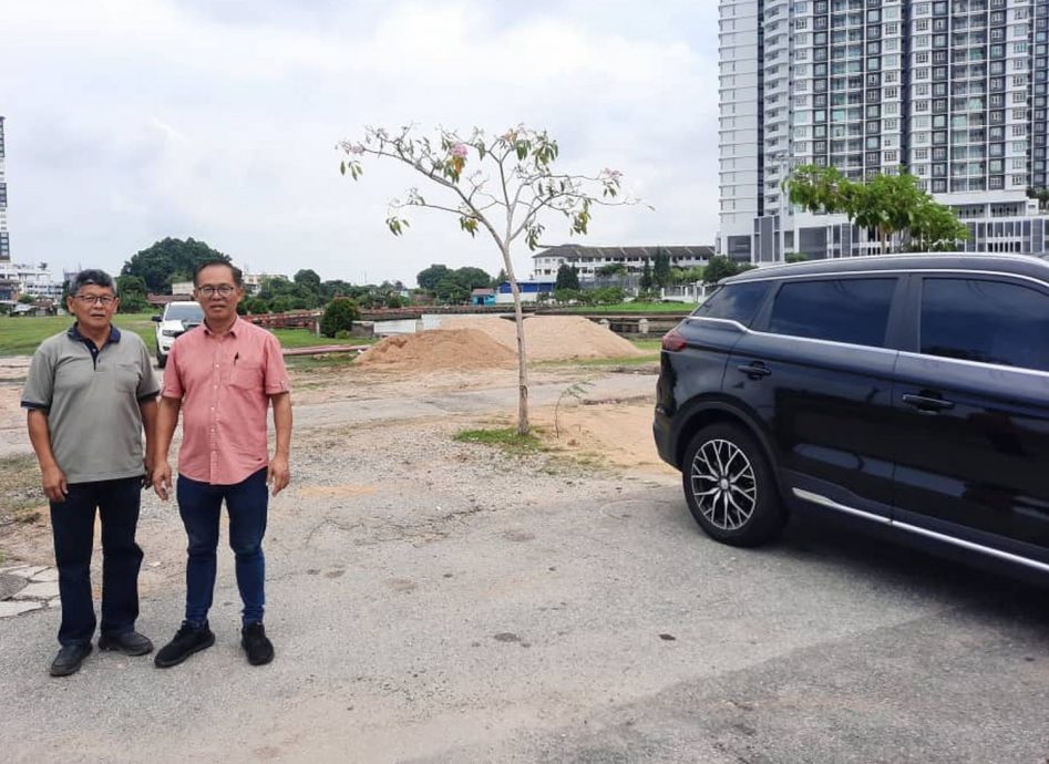 (古城第三版主文)拉真达花园“停车陷阱”