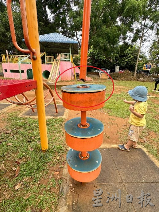 (古城第三版主文)爱极乐湖游乐设施损坏 公厕关闭维修逾3个月